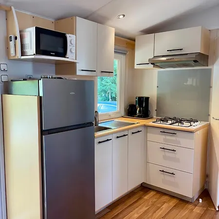 Κάμπινγκ Superbe Mobilhome 3ch-6 Pers Tv, Wifi 5g, Climatisation - Homair 3 Etoiles Ivry-la-Bataille